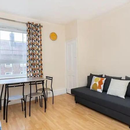 Apartmán Tranquil 1Br In South Bank With Onsite Parking Londýn Exteriér fotografie