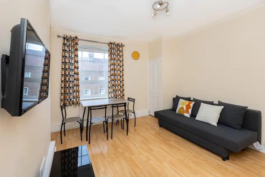 Apartmán Tranquil 1Br In South Bank With Onsite Parking Londýn Exteriér fotografie