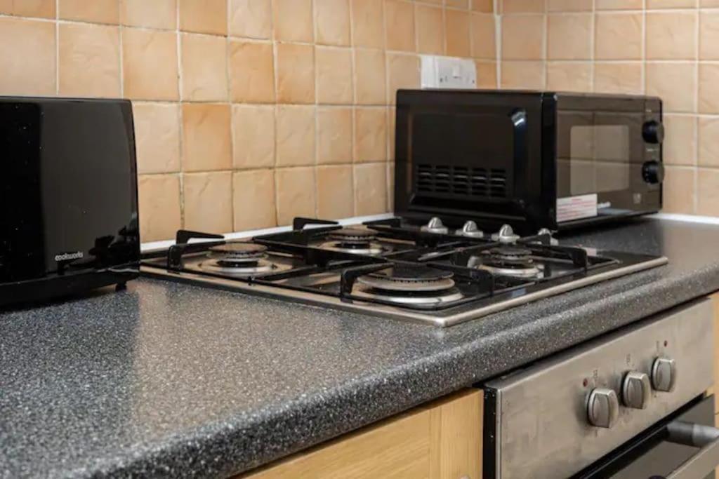 Apartmán Tranquil 1Br In South Bank With Onsite Parking Londýn Exteriér fotografie