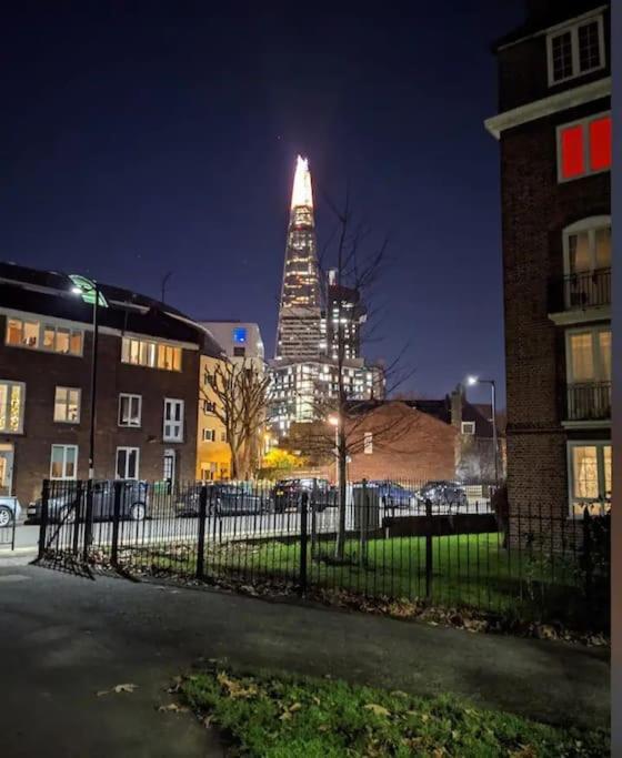 Apartmán Tranquil 1Br In South Bank With Onsite Parking Londýn Exteriér fotografie